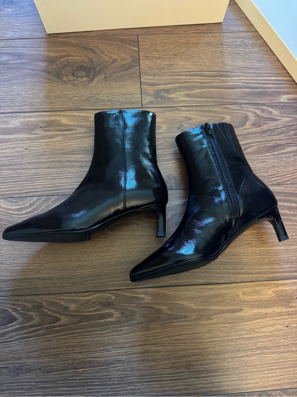 NWT Sézane Garance Patent Leather Black Ankle Boots - Picture 7 of 9